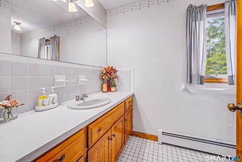 39 Cannon Road Hampton CT 06247