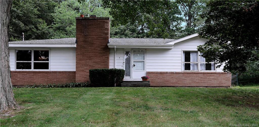 8 Sunset Drive East Hampton CT 06424