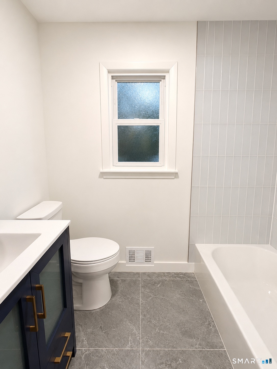 11 Flaum Drive West Haven CT 06516