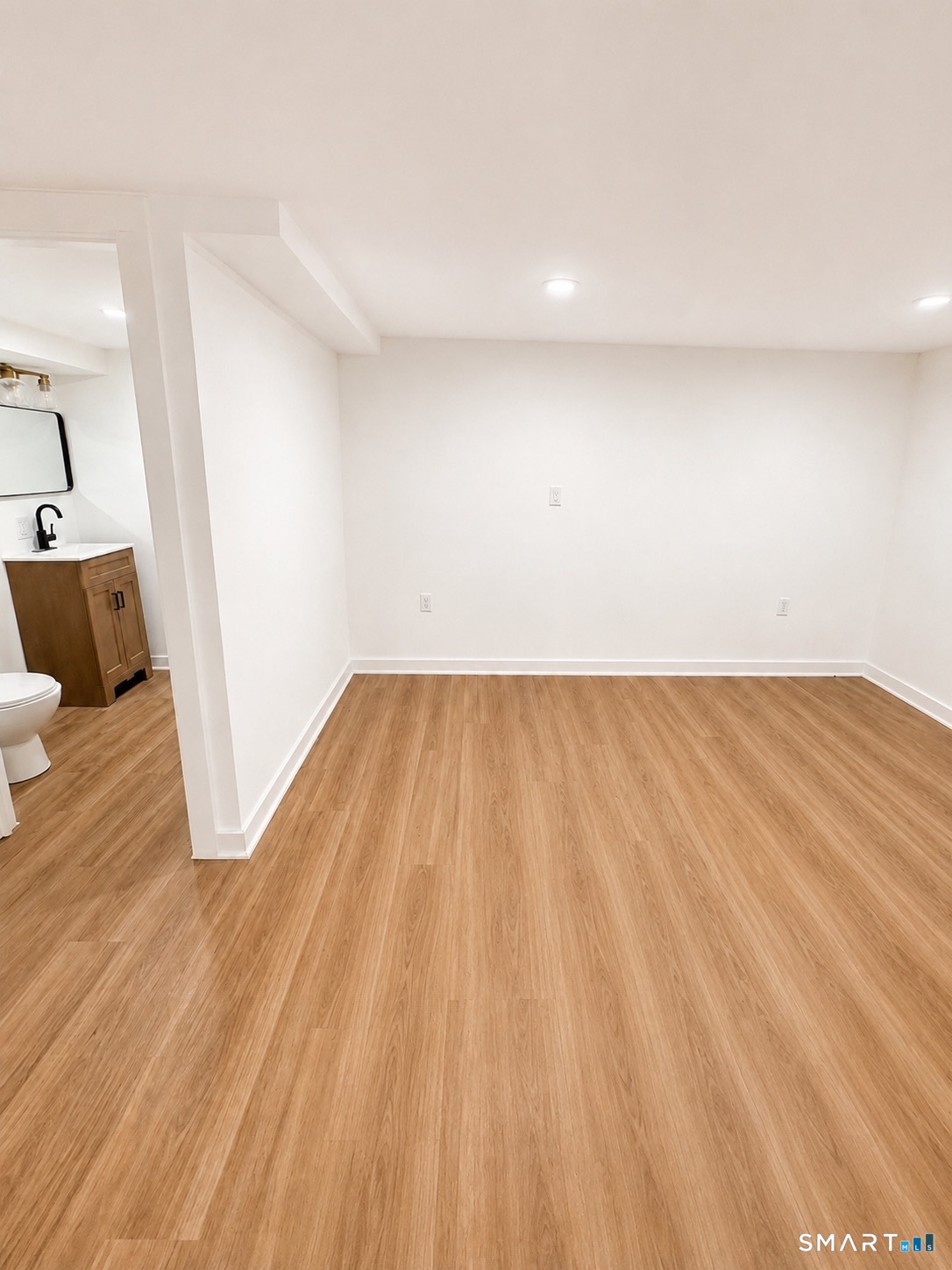 11 Flaum Drive West Haven CT 06516