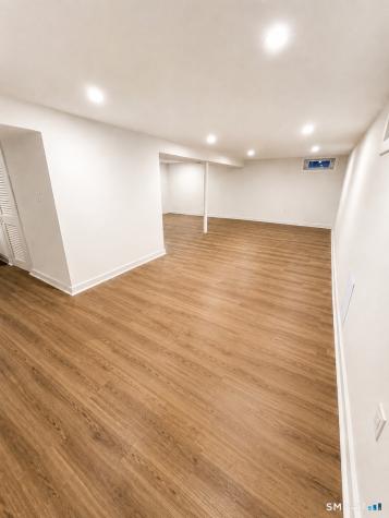 11 Flaum Drive West Haven CT 06516