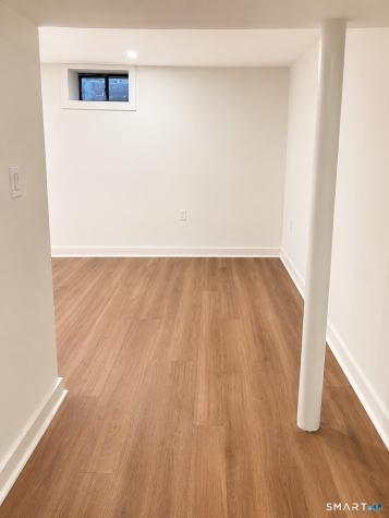 11 Flaum Drive West Haven CT 06516