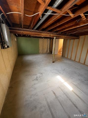 11 Flaum Drive West Haven CT 06516