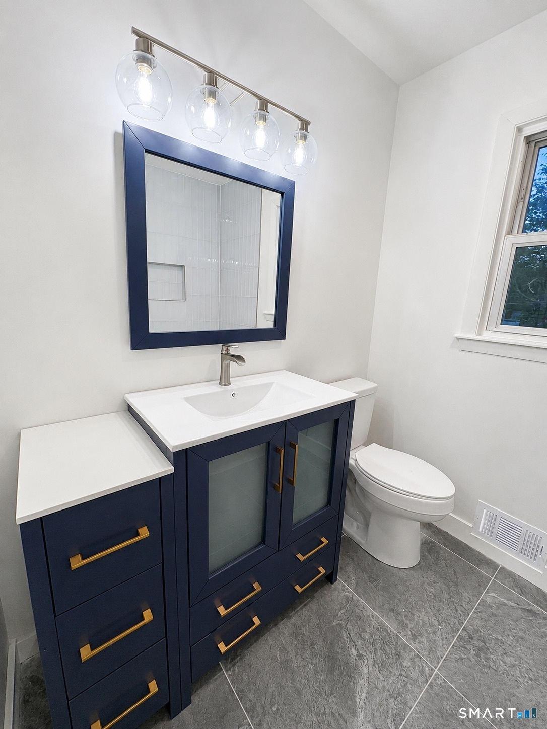 11 Flaum Drive West Haven CT 06516