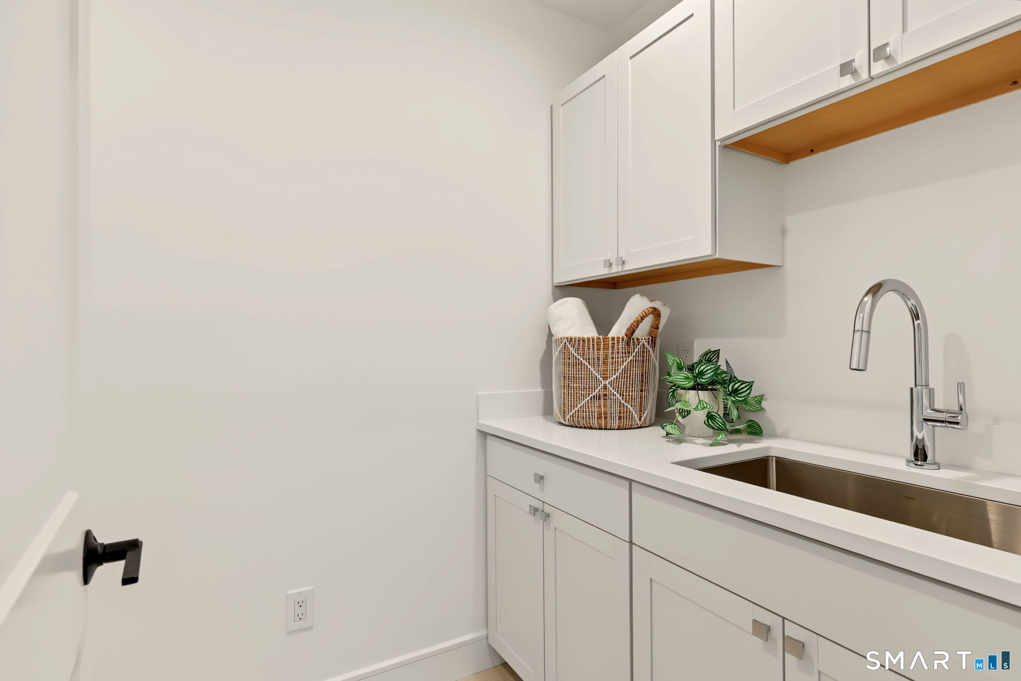 5 Hunter Street Greenwich CT 06870