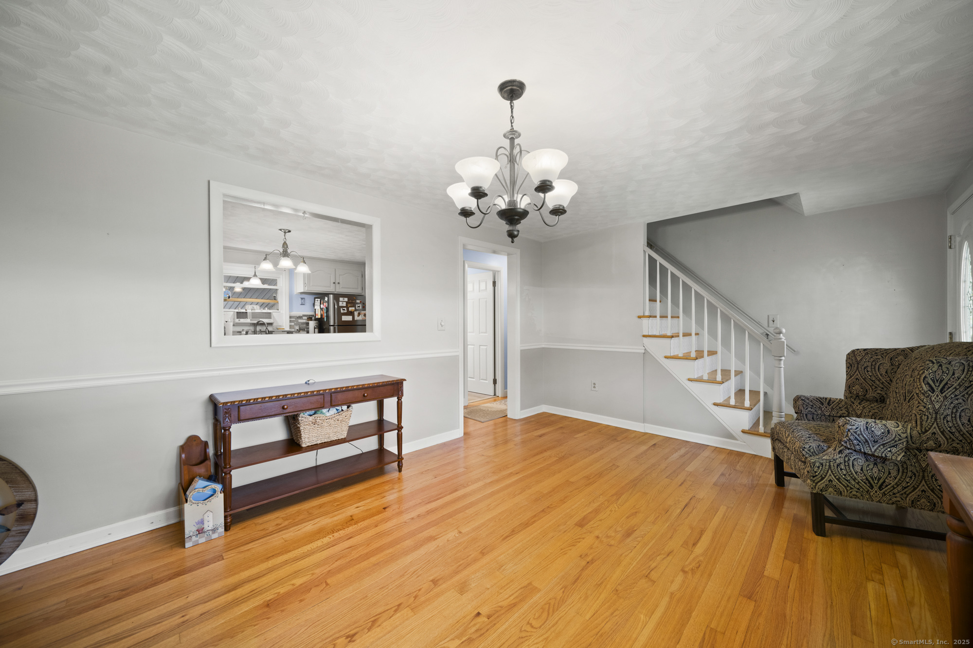 7 Oakwood Street Enfield CT 06082