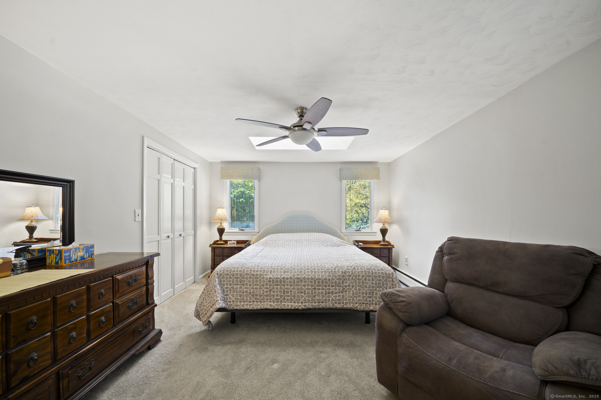 7 Oakwood Street Enfield CT 06082