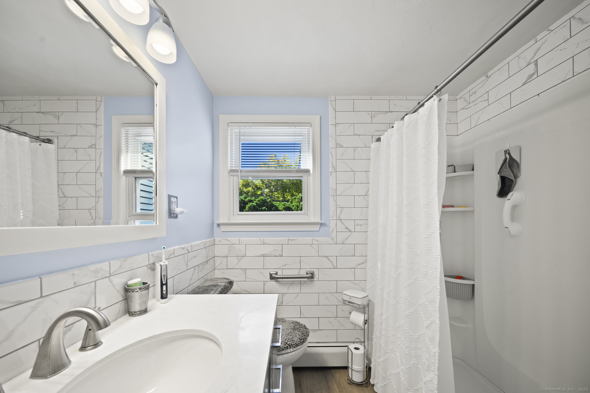 7 Oakwood Street Enfield CT 06082