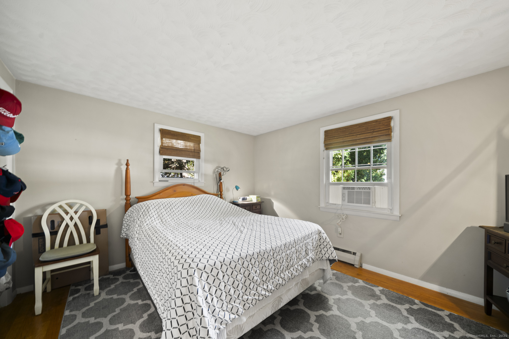 7 Oakwood Street Enfield CT 06082