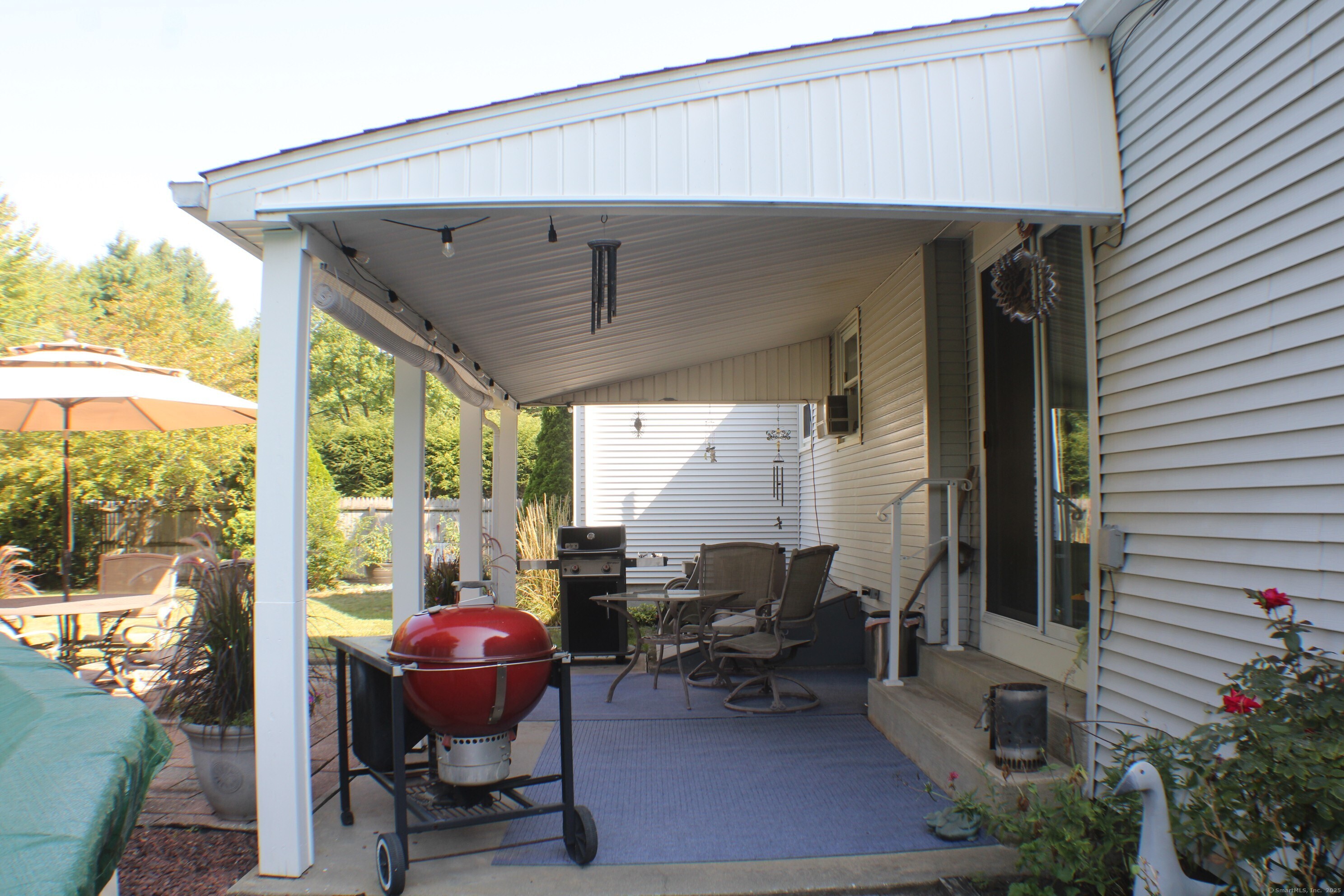 7 Oakwood Street Enfield CT 06082