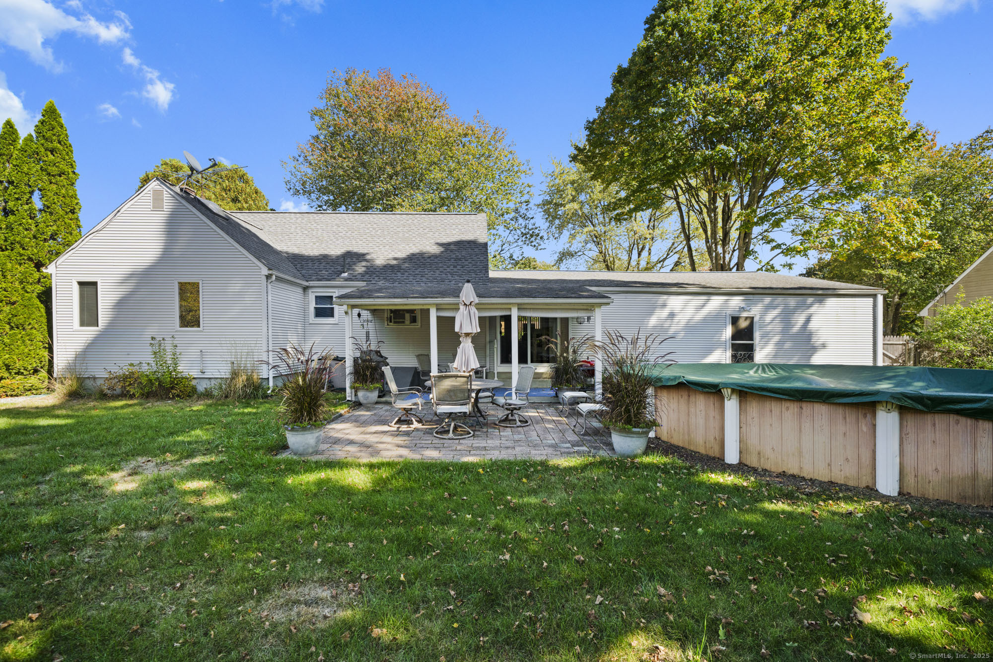 7 Oakwood Street Enfield CT 06082