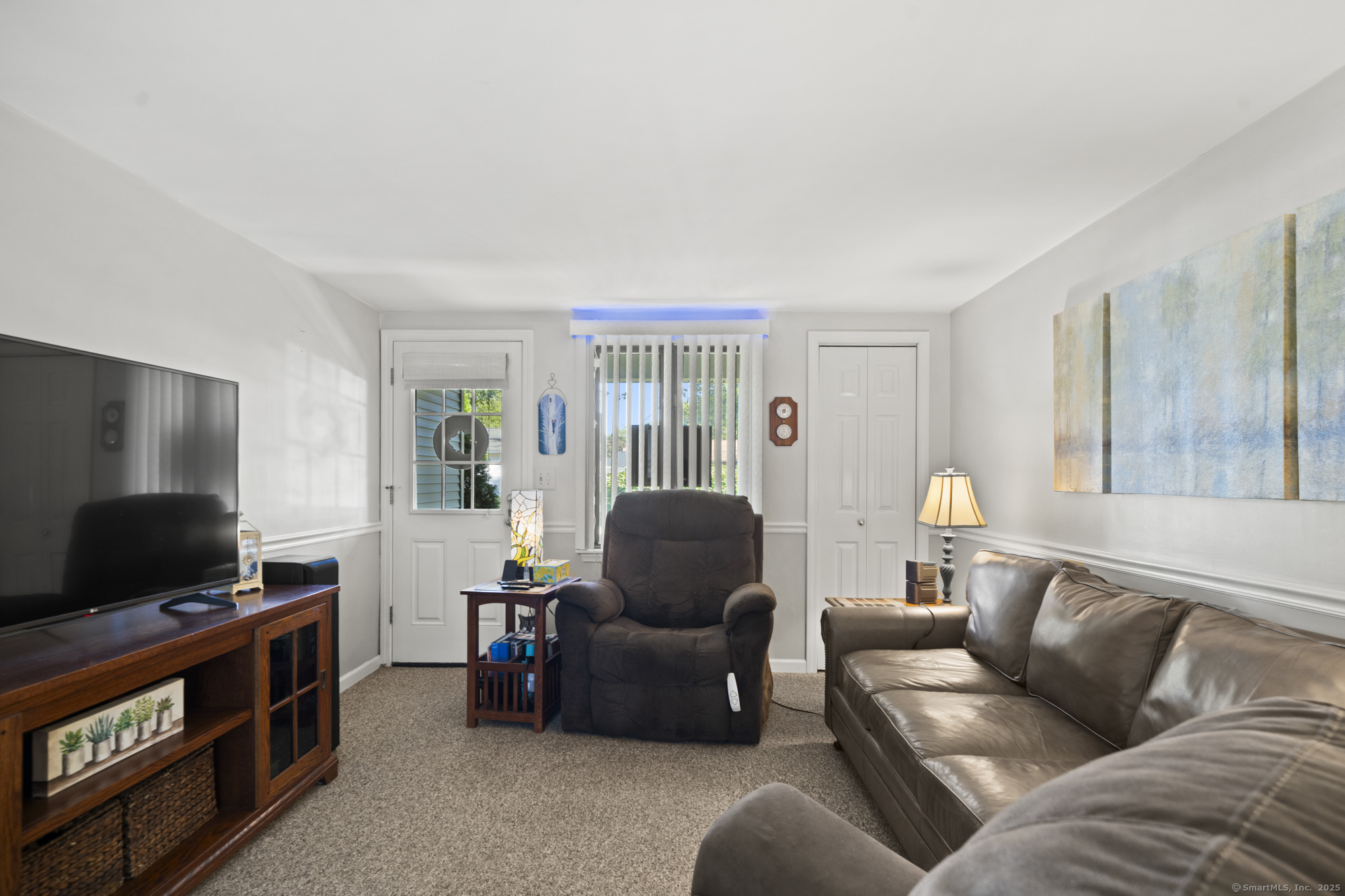 7 Oakwood Street Enfield CT 06082