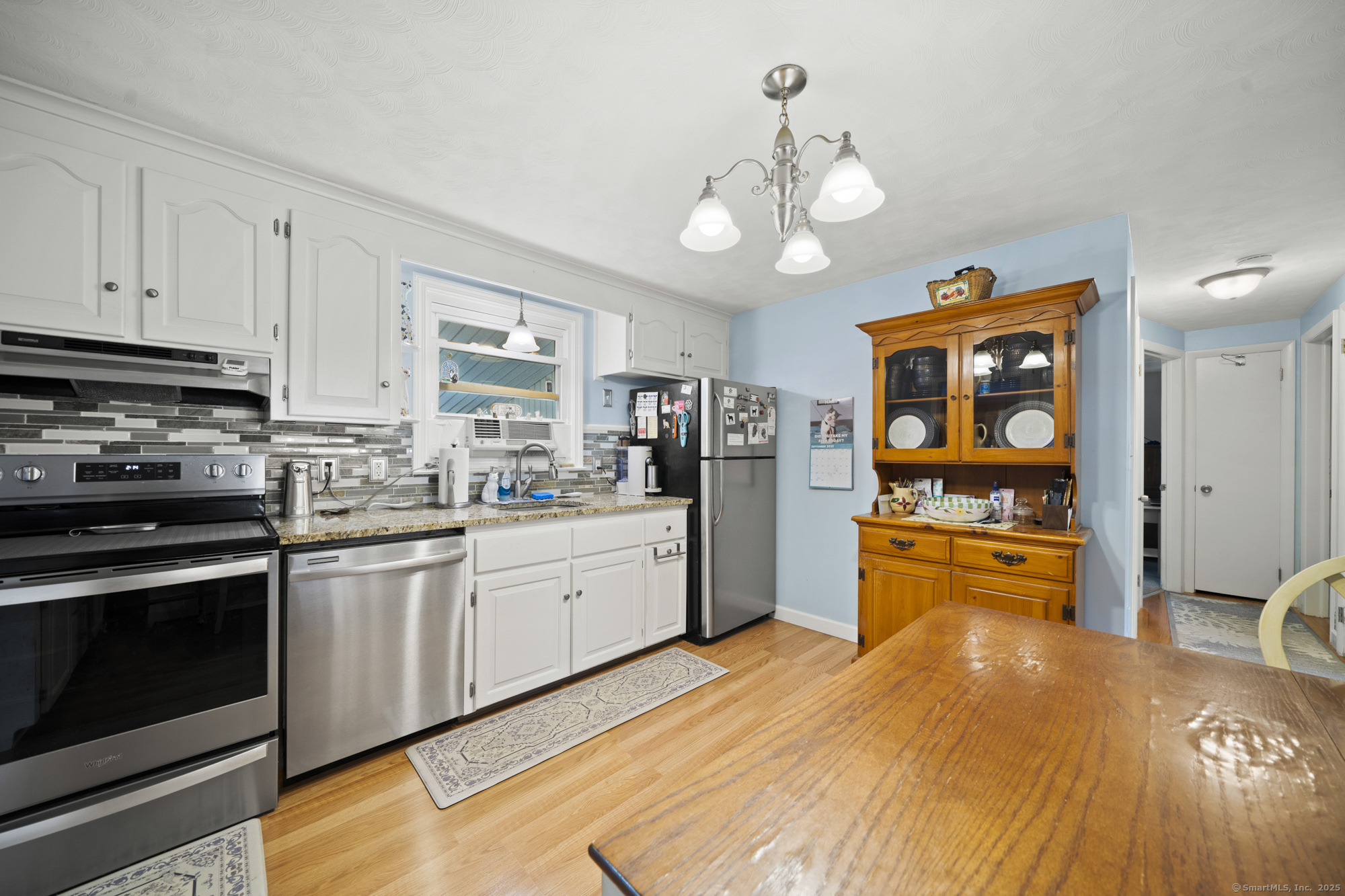 7 Oakwood Street Enfield CT 06082