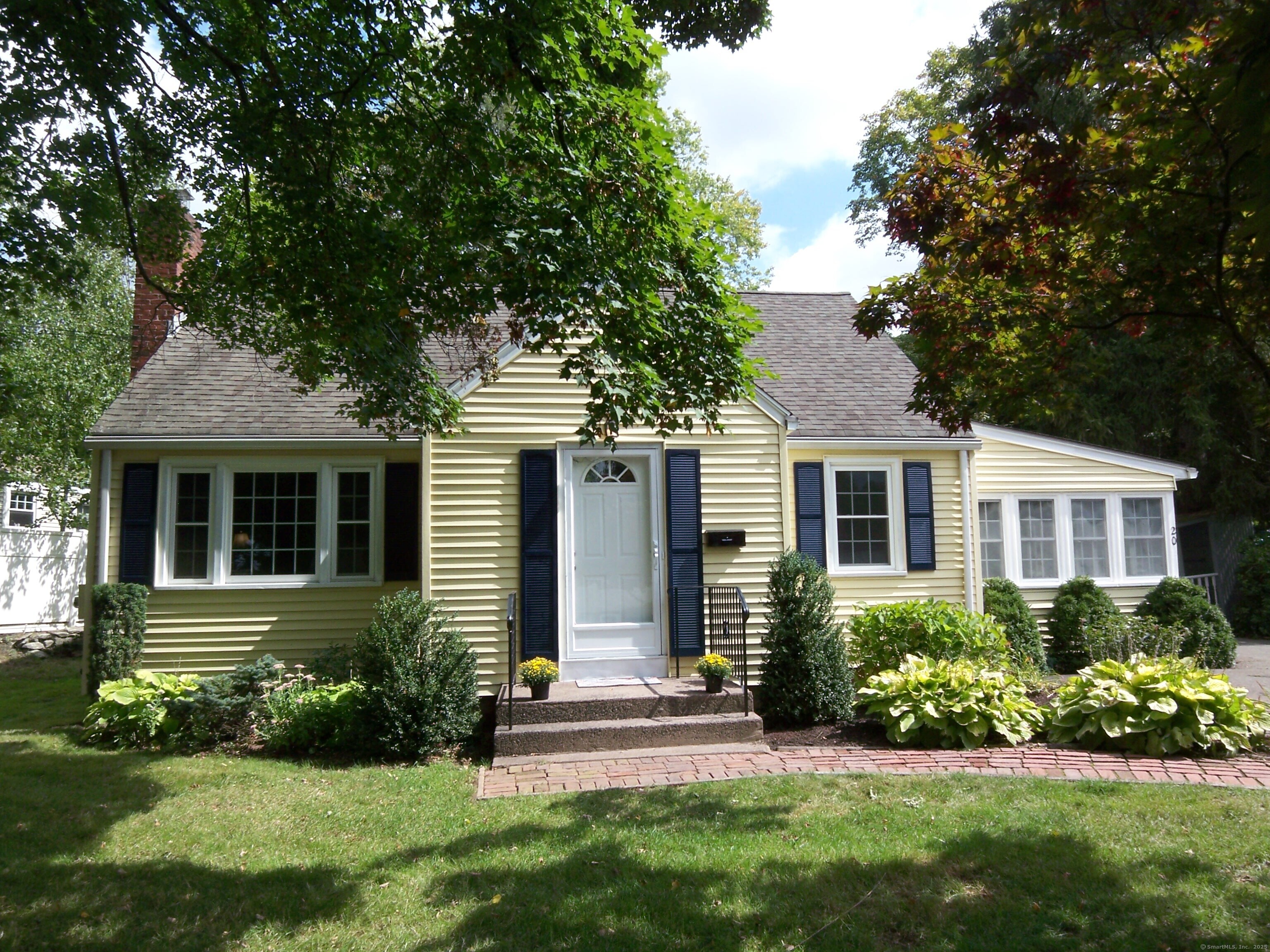 20 Charter Road Ellington CT 06029