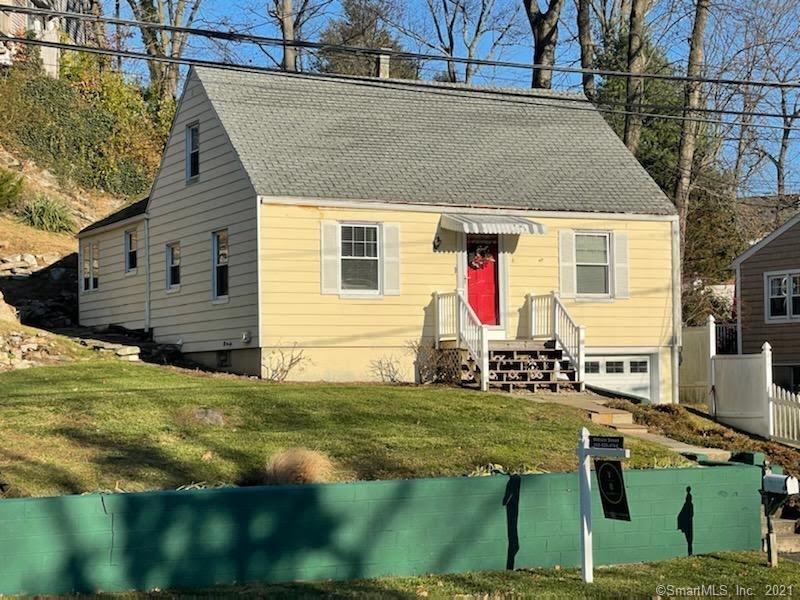 4 Buttonball Trail Norwalk CT 06851