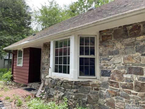 17 Starrs Plain Road Danbury CT 06810