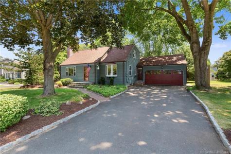 52 Riverview Circle Fairfield CT 06824