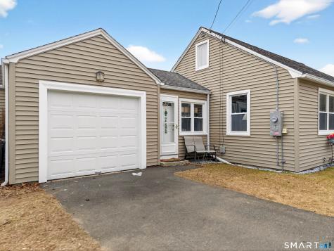 6 Slocum Drive East Lyme CT 06357