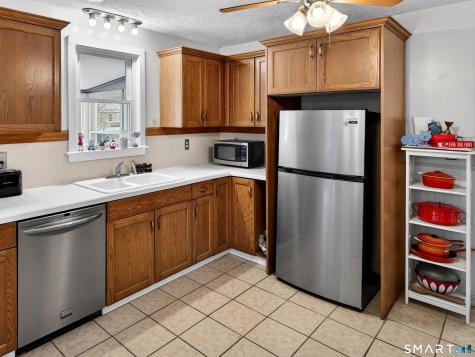 6 Slocum Drive East Lyme CT 06357