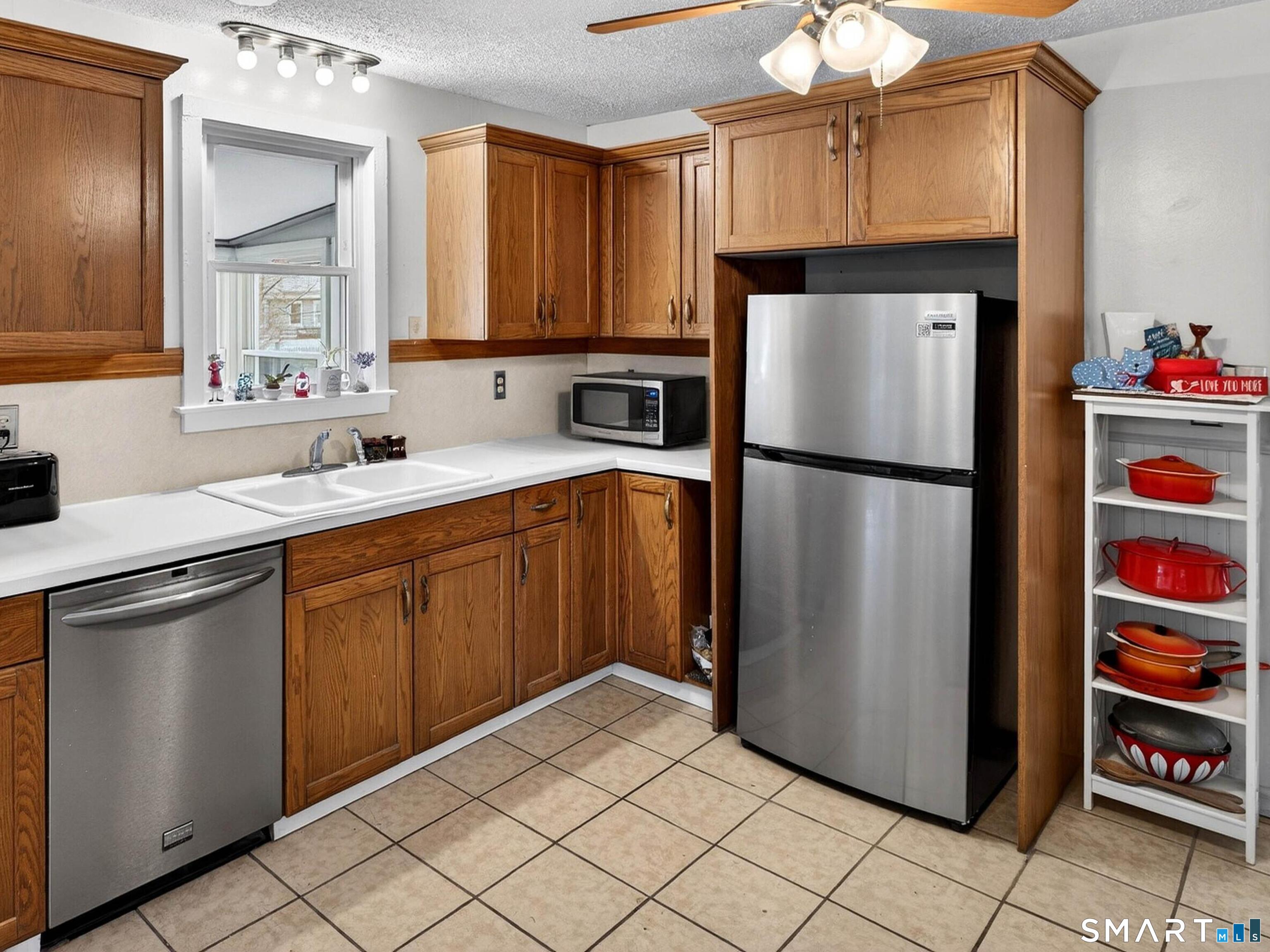 6 Slocum Drive East Lyme CT 06357