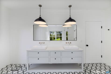 13 Sunswyck Road Darien CT 06820