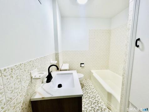 94 Farrell Road Waterbury CT 06706