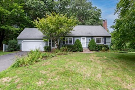 28 Blueberry Lane Avon CT 06001