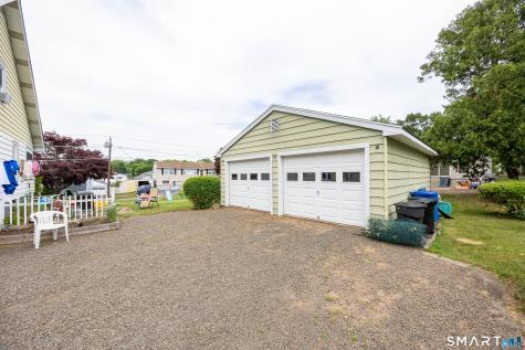 10 Harwich Street East Haven CT 06512