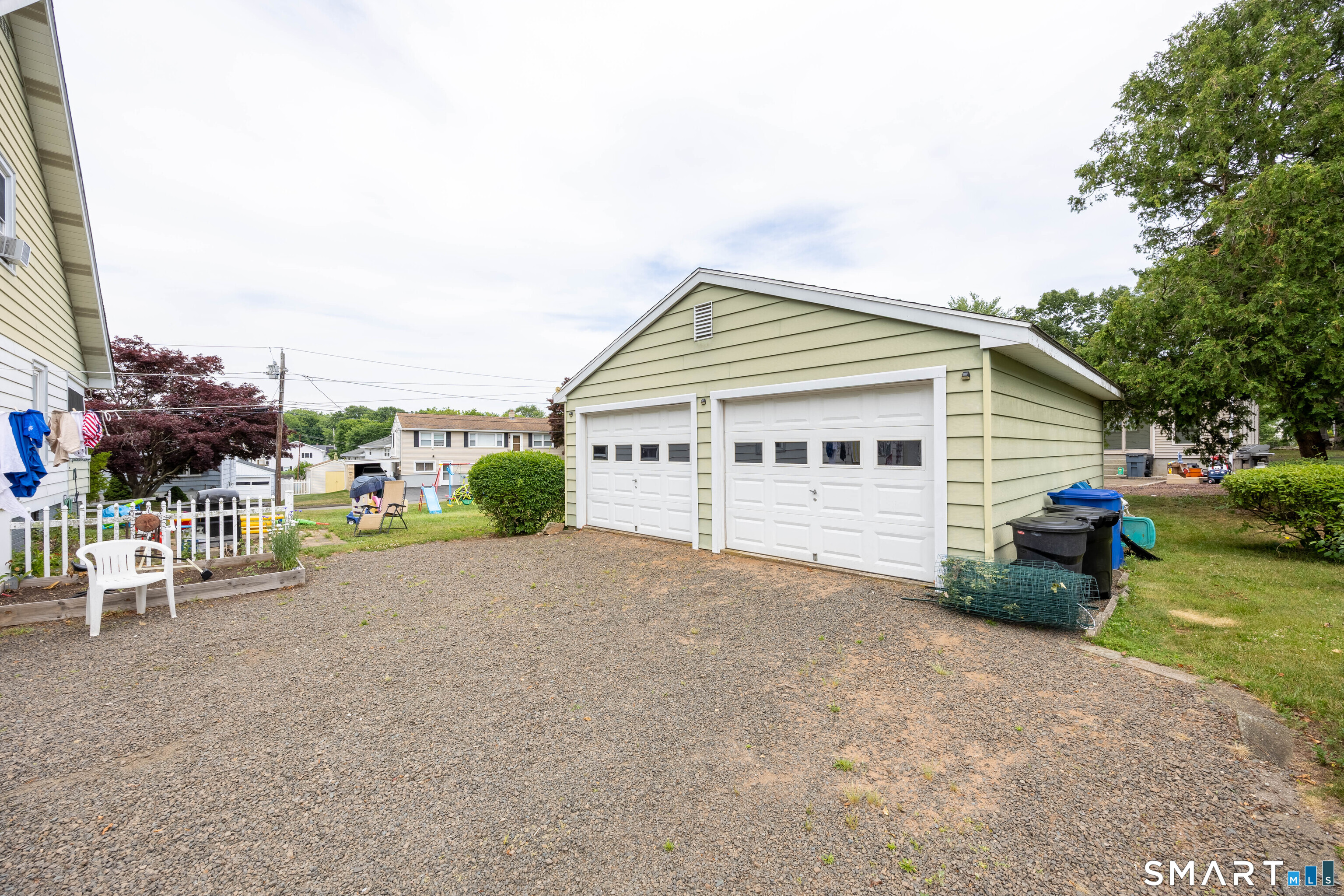 10 Harwich Street East Haven CT 06512