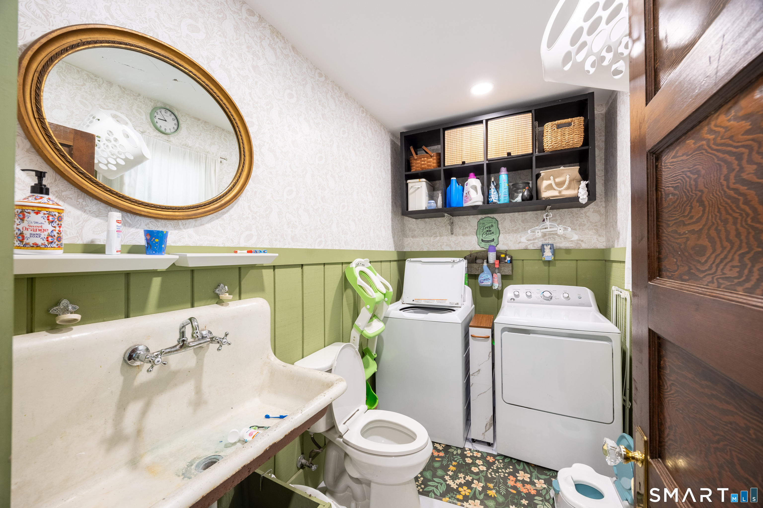 10 Harwich Street East Haven CT 06512