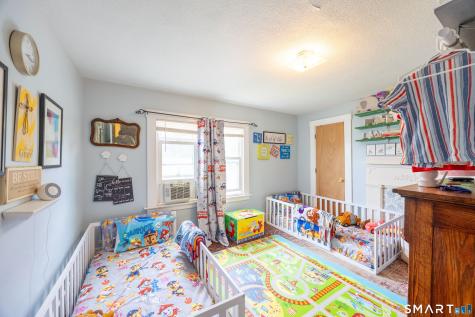 10 Harwich Street East Haven CT 06512
