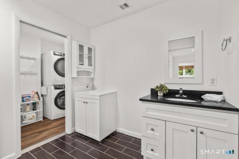 23 Laurel Lane Wilton CT 06897