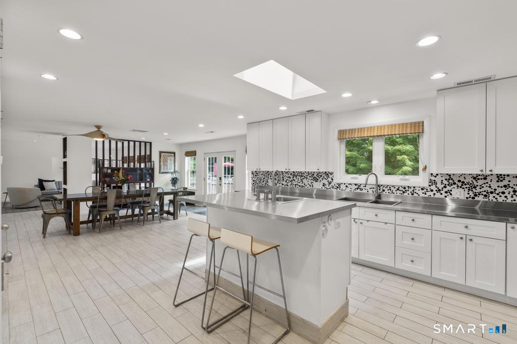 23 Laurel Lane Wilton CT 06897