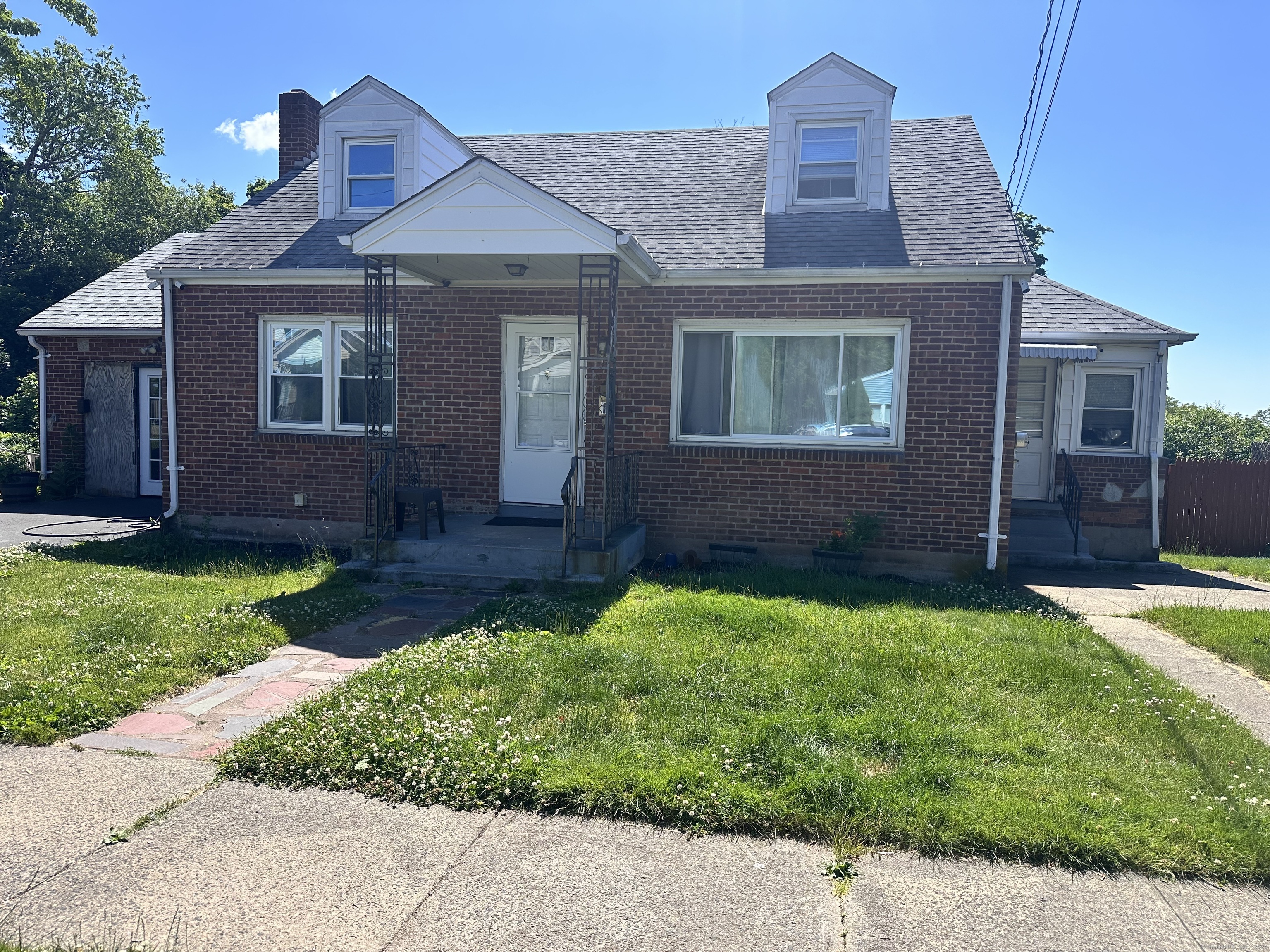 11 Hughes Street East Haven CT 06512