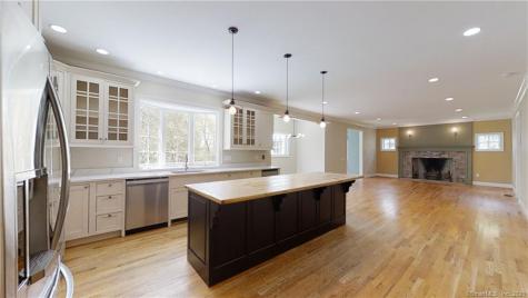 40 Tuttle Road Woodbury CT 06798