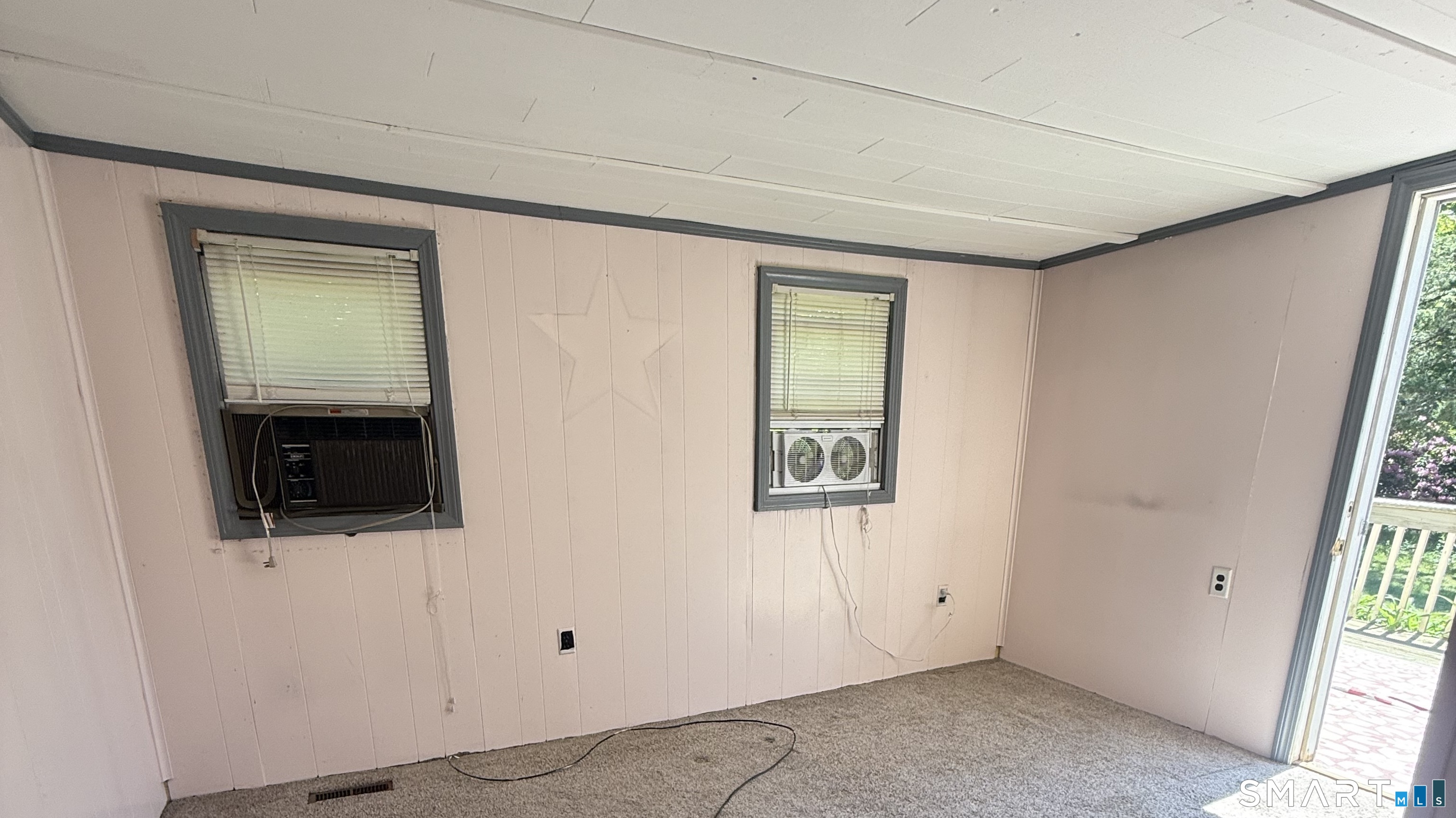 63 Evergreen Park Clinton CT 06413