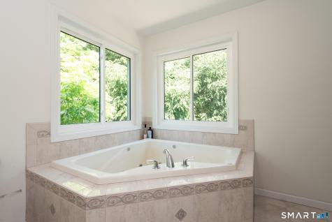 12 Lafata Lane Killingworth CT 06419