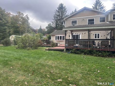 12 Bears Hill Road Newtown CT 06470