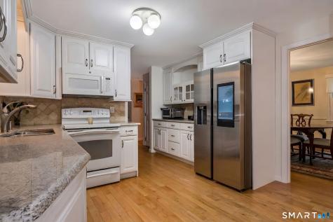 98 Pond View Circle Guilford CT 06437
