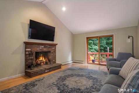 98 Pond View Circle Guilford CT 06437