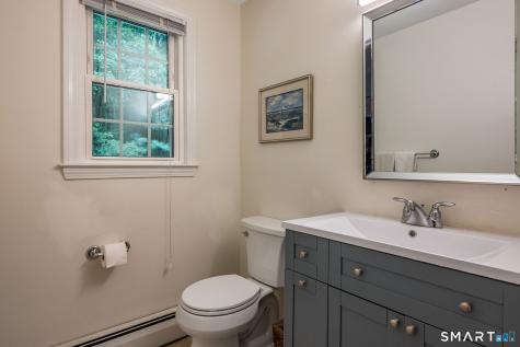 98 Pond View Circle Guilford CT 06437
