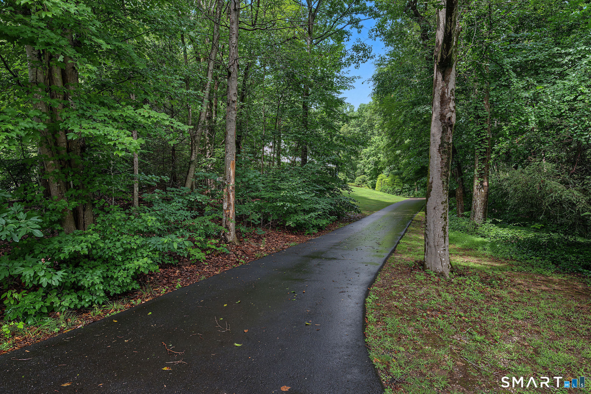 98 Pond View Circle Guilford CT 06437