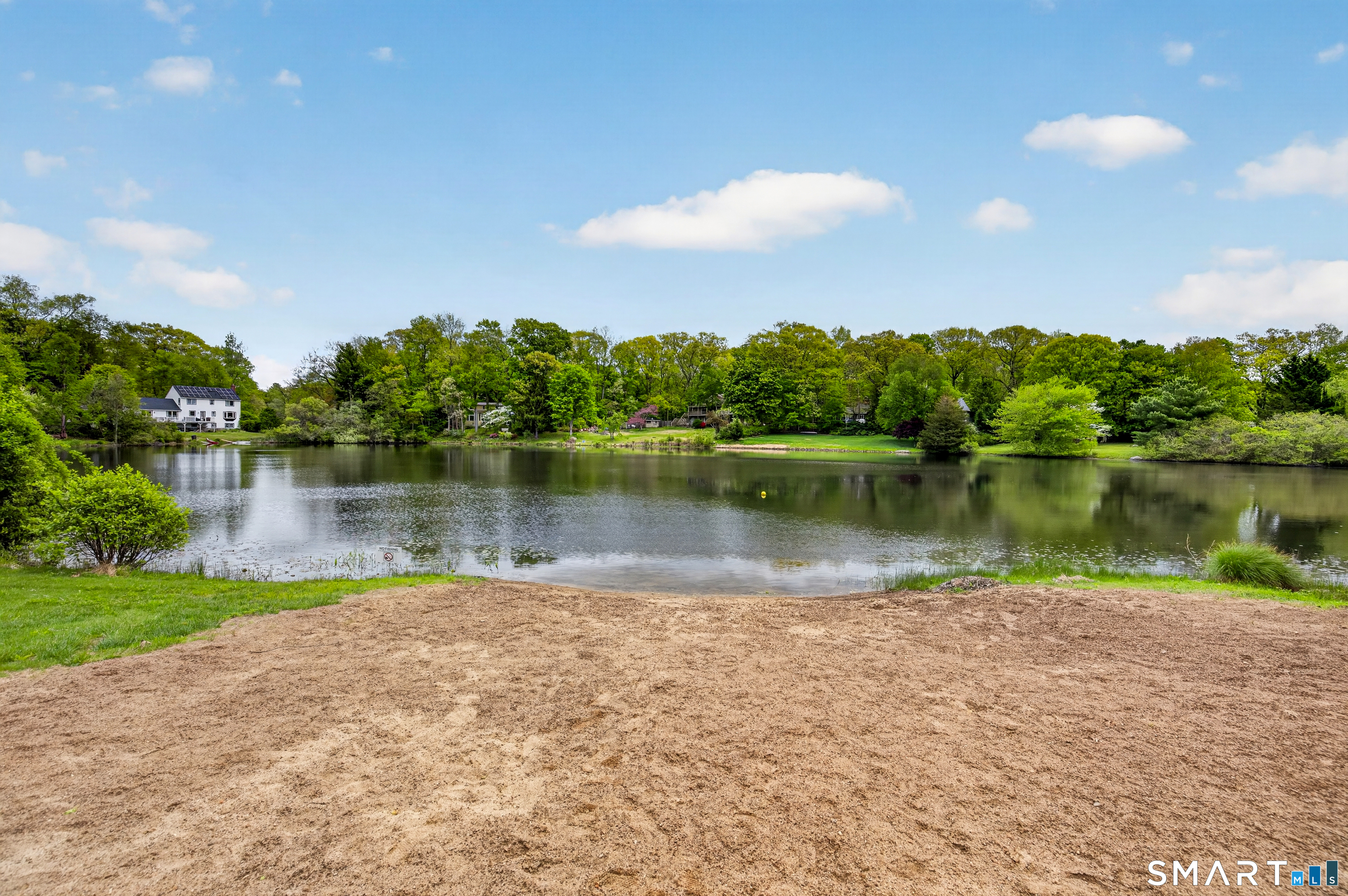 98 Pond View Circle Guilford CT 06437