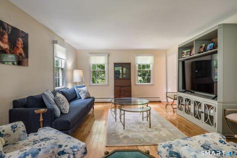 98 Pond View Circle Guilford CT 06437