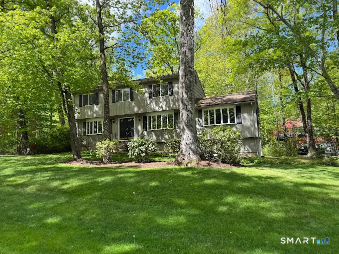 1 Fairfield Lane Simsbury CT 06070