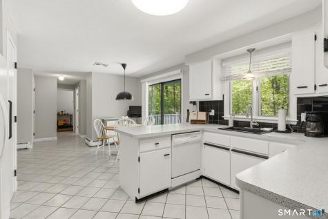 1 Fairfield Lane Simsbury CT 06070