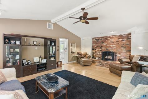1 Fairfield Lane Simsbury CT 06070