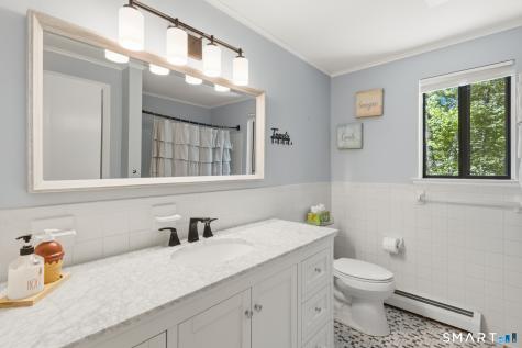 1 Fairfield Lane Simsbury CT 06070