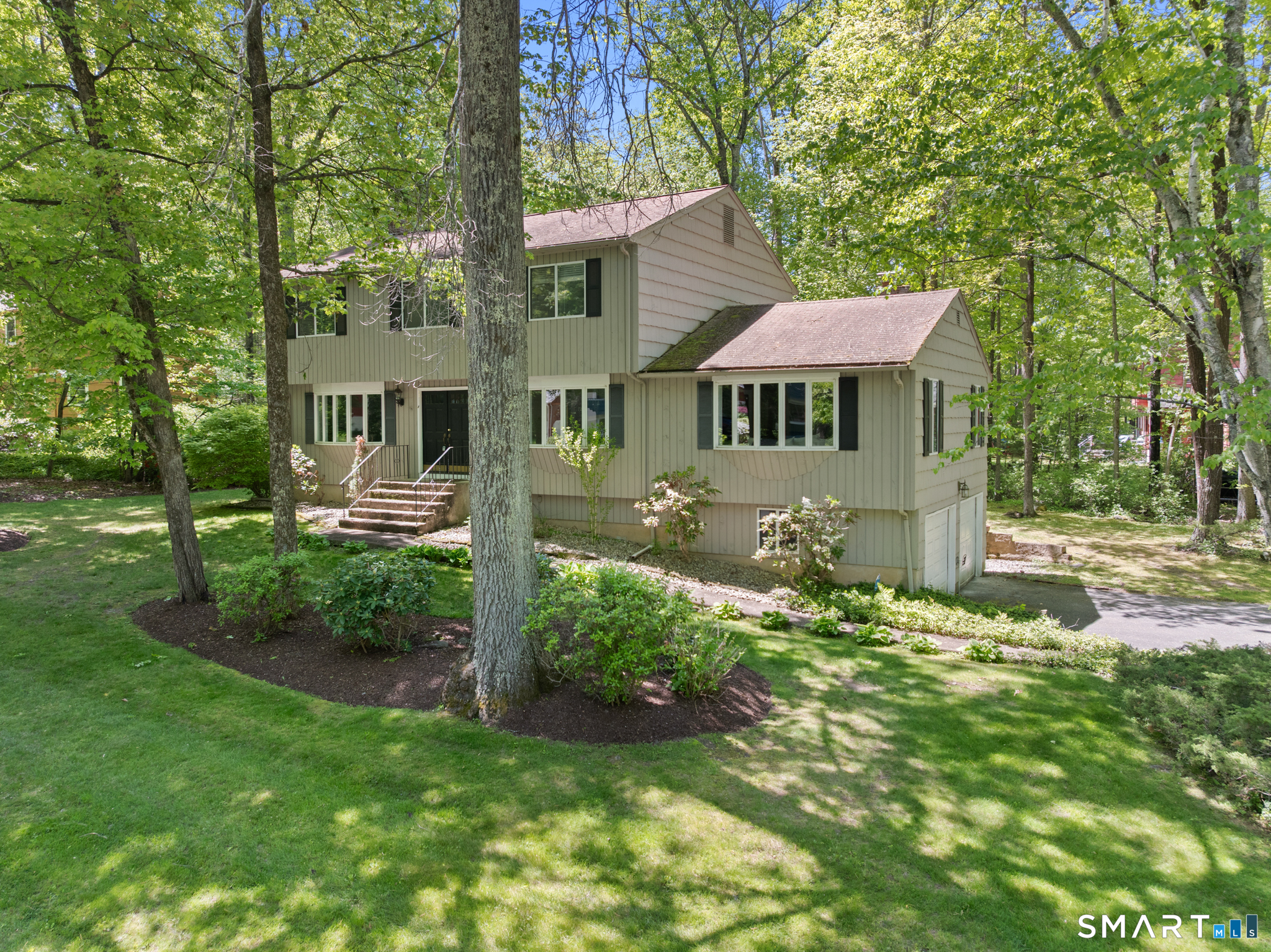1 Fairfield Lane Simsbury CT 06070