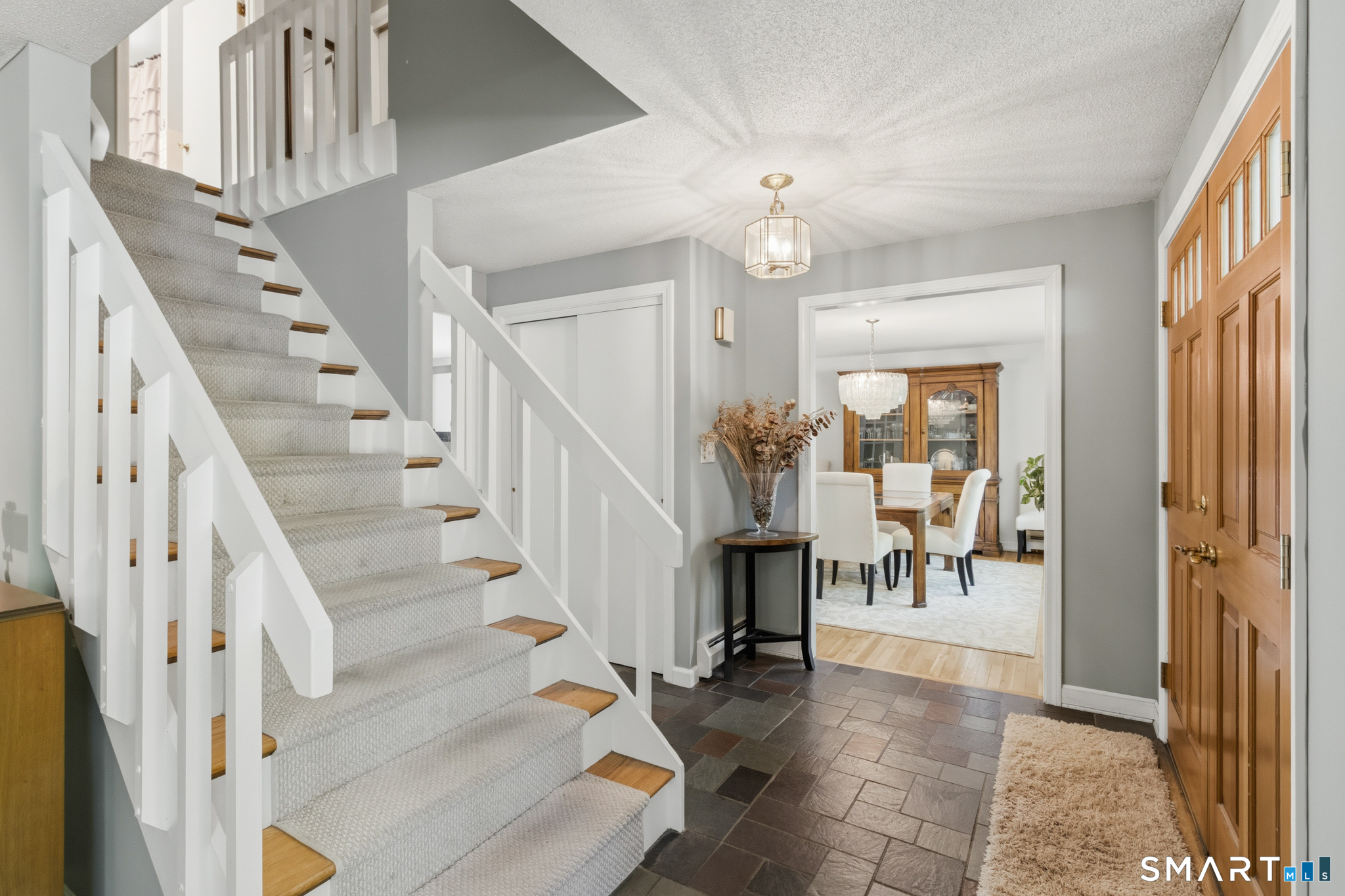 1 Fairfield Lane Simsbury CT 06070